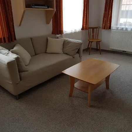 Haus Uebergaenger Bed & Breakfast Ellbogen