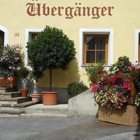 Haus Uebergaenger Bed & Breakfast Ellbogen